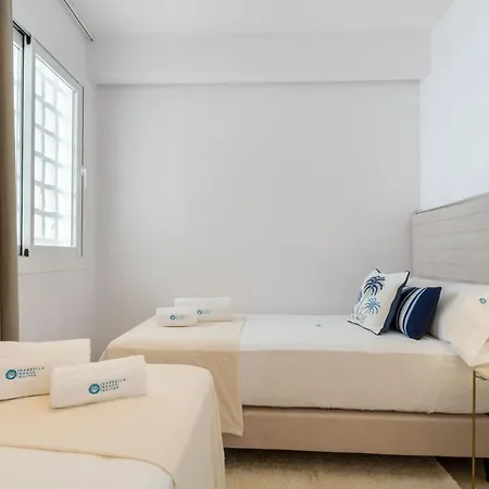 Апартаменты Banus - Playas Del Duque Beachside Complex *