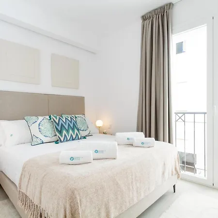 Апартаменти Banus - Playas Del Duque Beachside Complex *