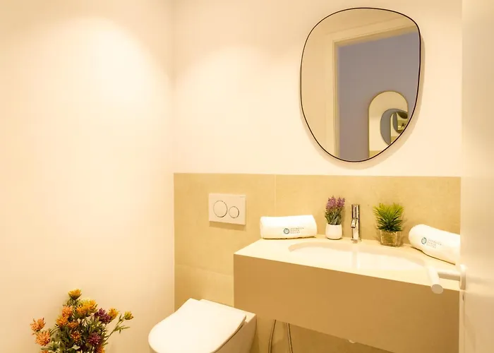 شقة Banus - Playas Del Duque Beachside Complex *