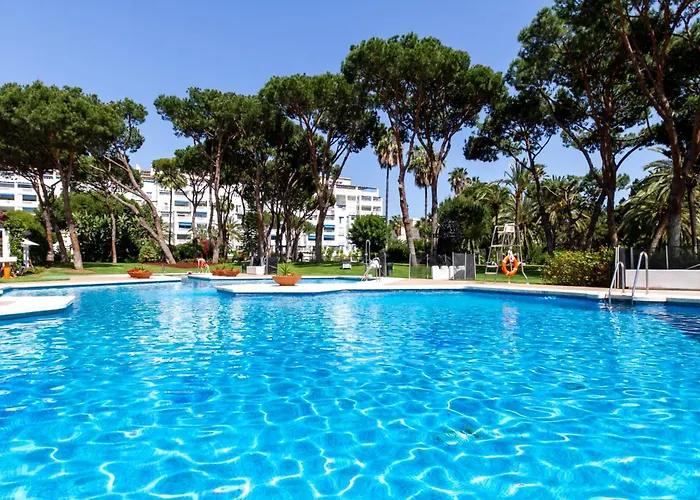 شقة Banus - Playas Del Duque Beachside Complex